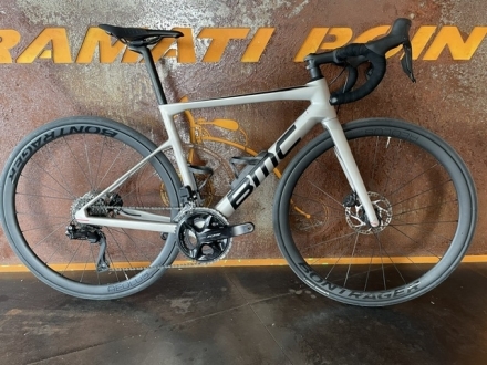BMC TEAM MACHINE SLR - BRAMATI POINT BIKE SHOP